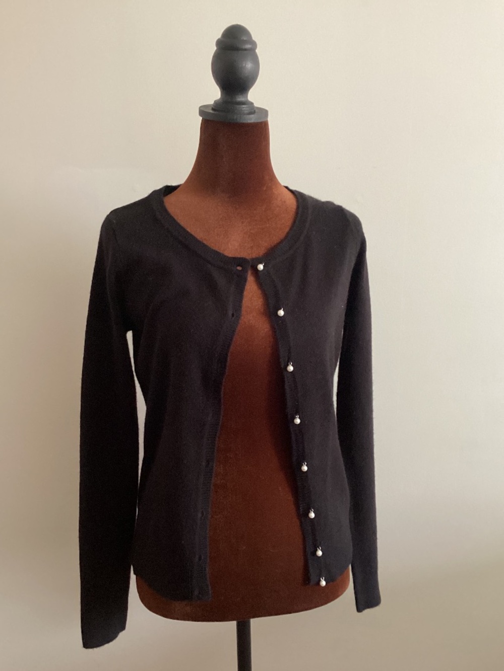 Forever 21 pearl button up cardigan